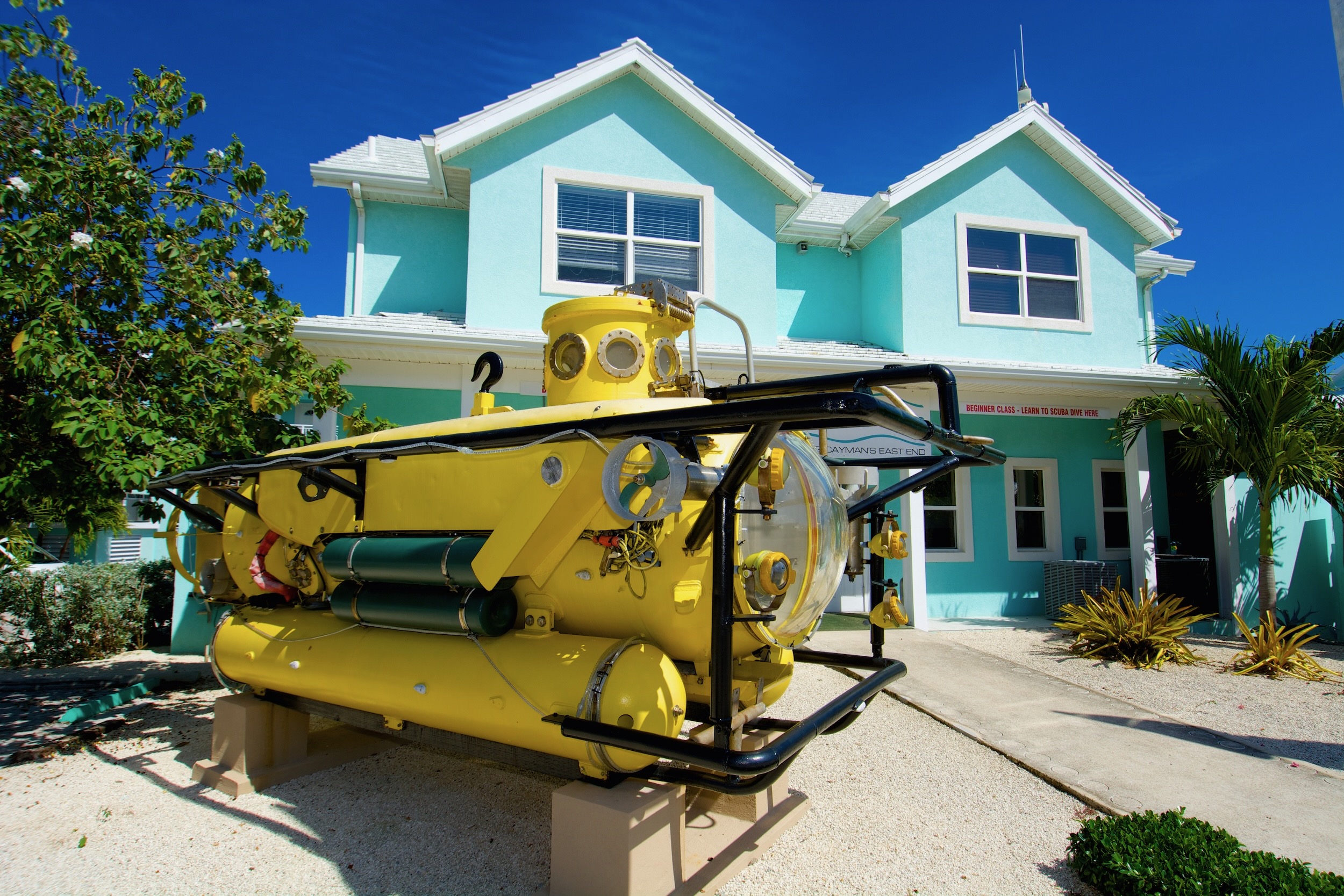 2000 Dive Shop